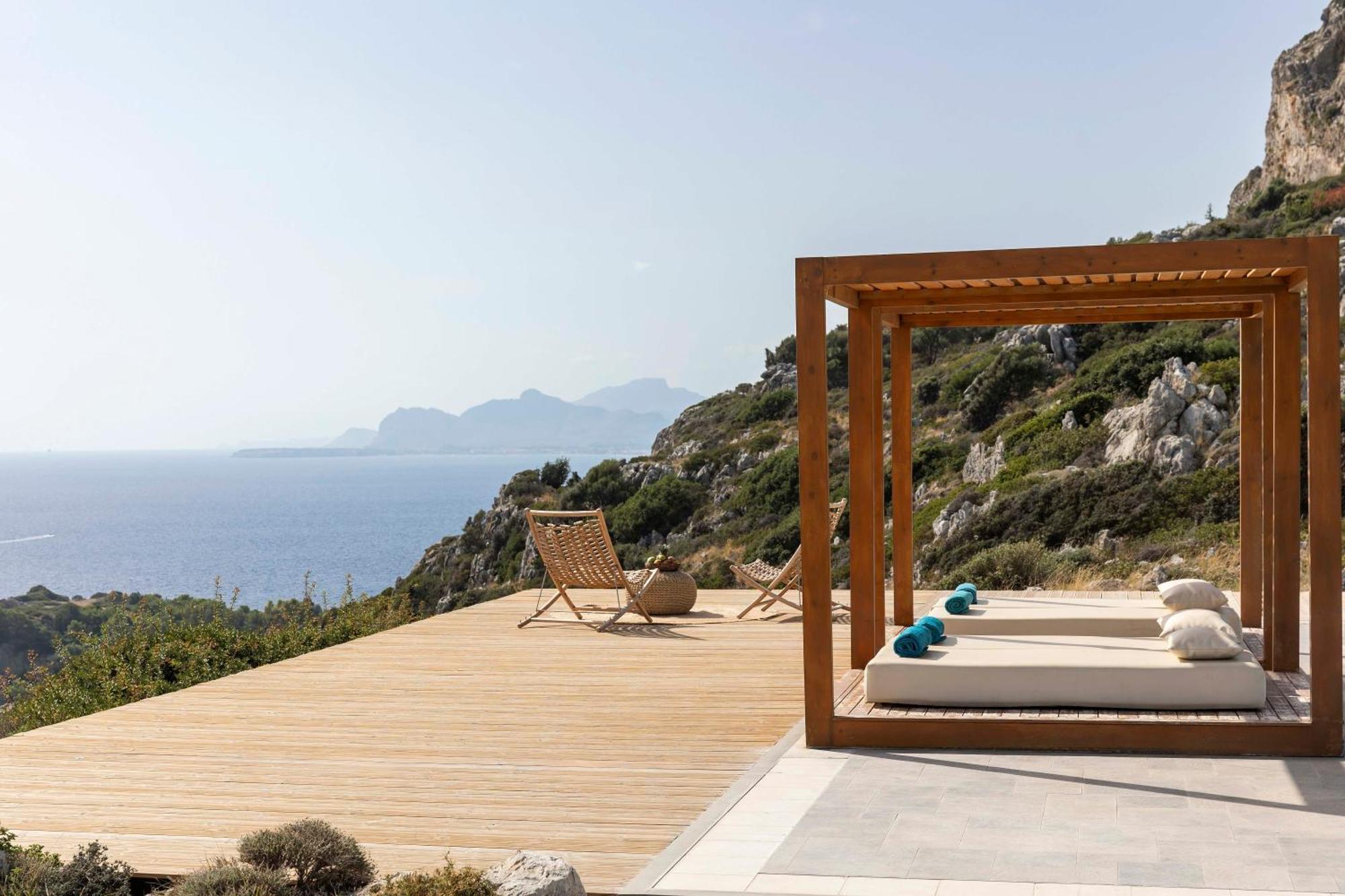 Pristine Seaview , With 5-star Access Vilă *